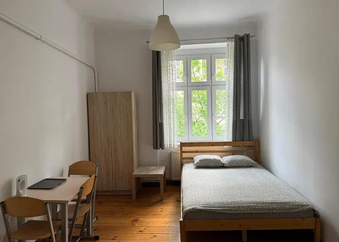 Lilia House Hostel *