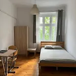 Auberge de jeunesse Lilia House *