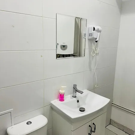 Lilia House Hostal