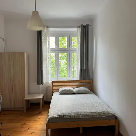 Lilia House Hostal