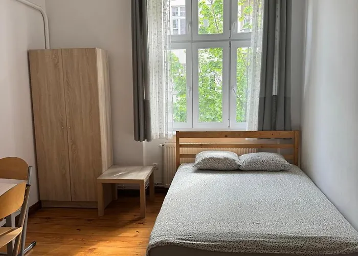 Lilia House Hostel *