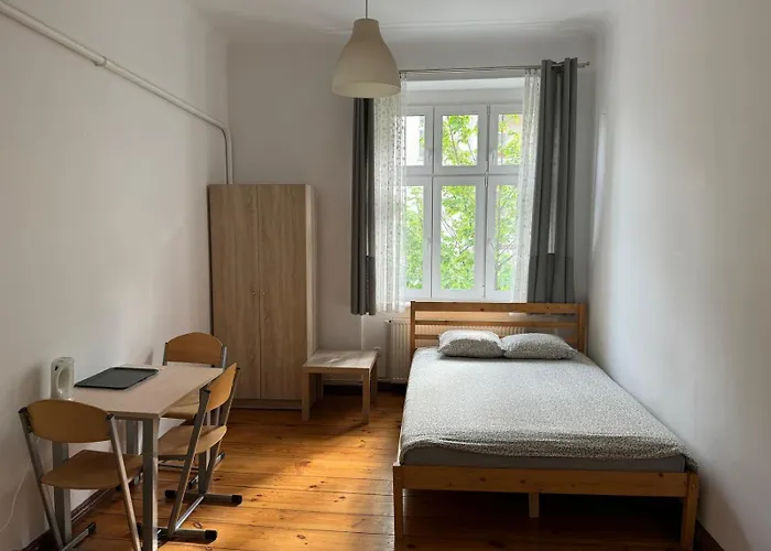 Ostello Lilia House *