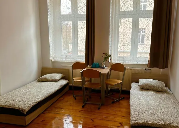 Ostello Lilia House *