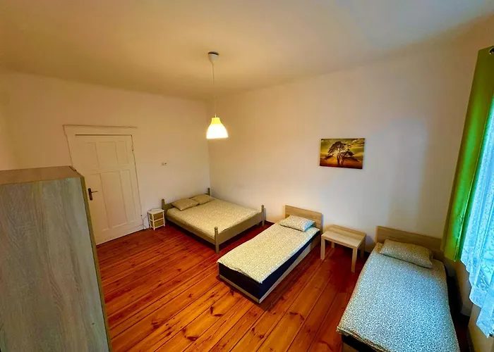 Hostel Lilia House *