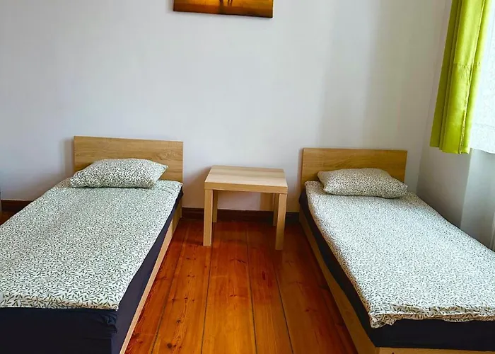 Lilia House Ostello *